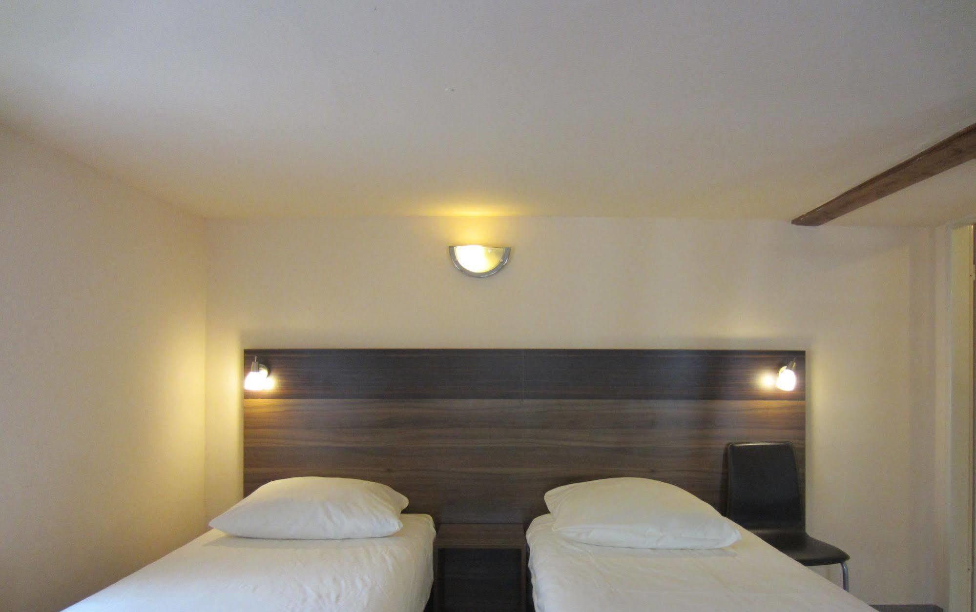 Altduesseldorf Hotel Екстериор снимка