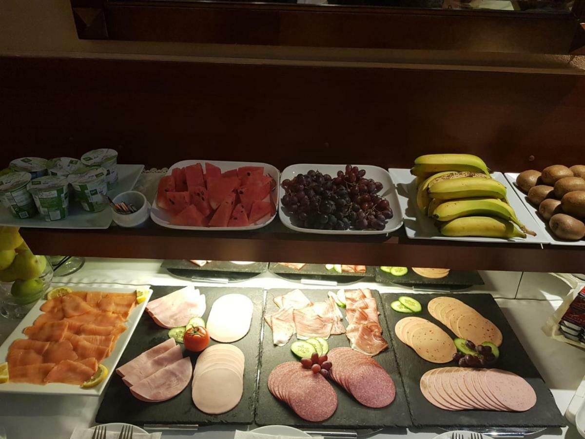 Altduesseldorf Hotel Екстериор снимка