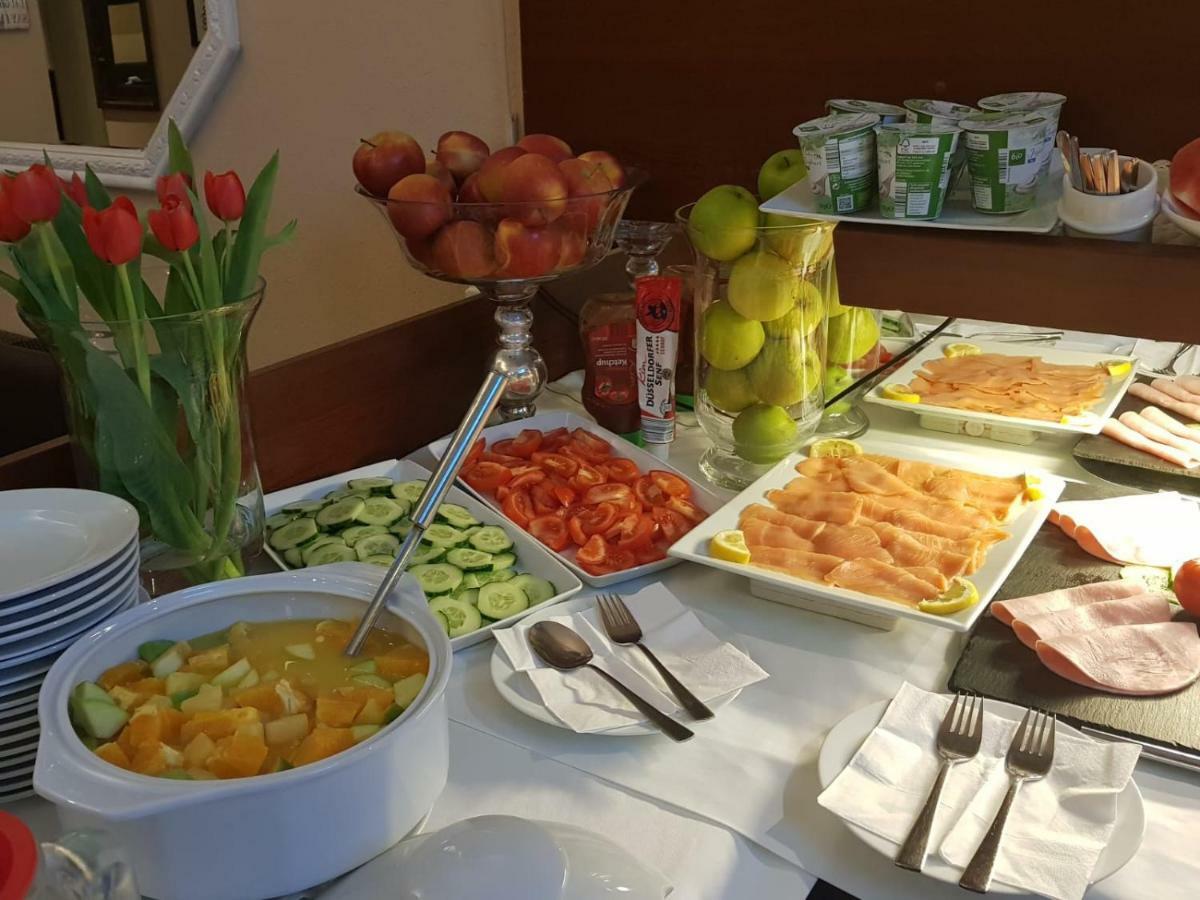 Altduesseldorf Hotel Екстериор снимка