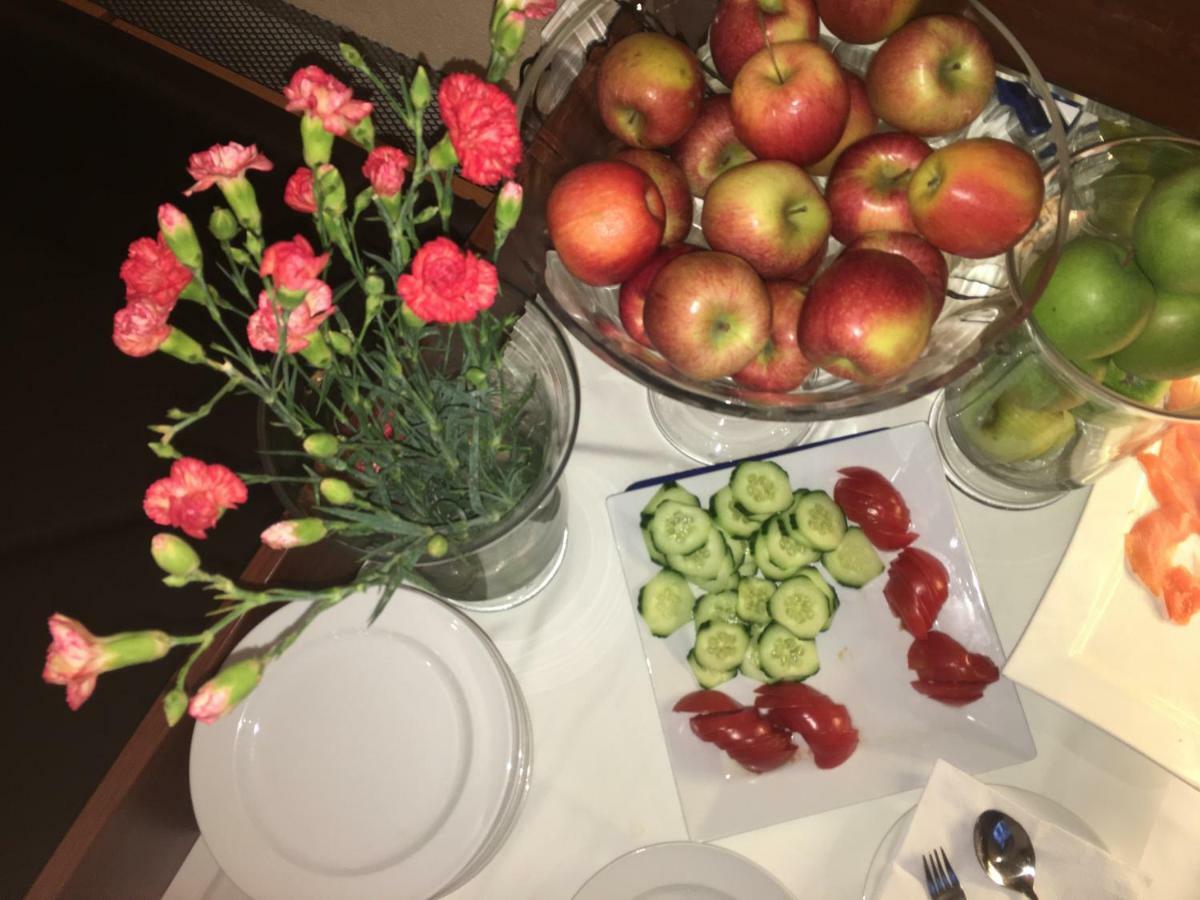 Altduesseldorf Hotel Екстериор снимка