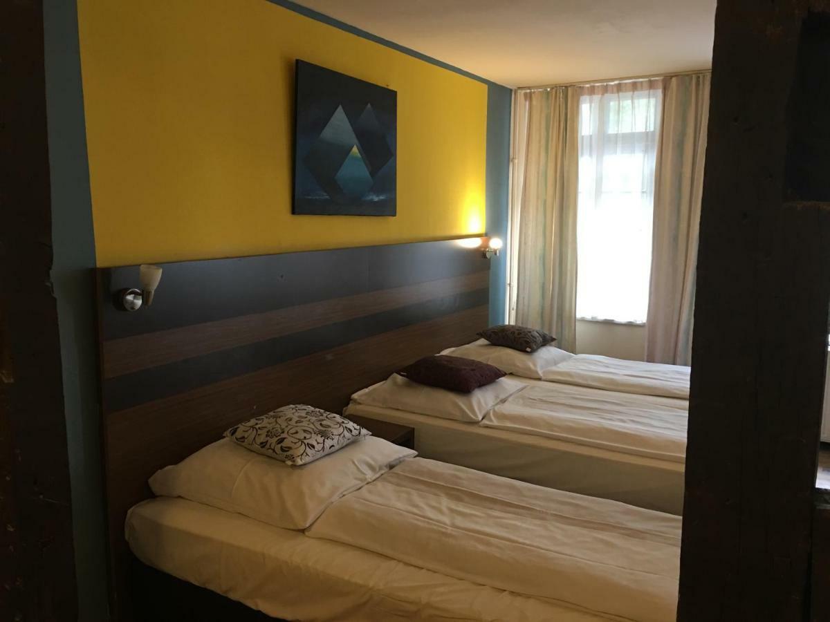 Altduesseldorf Hotel Екстериор снимка